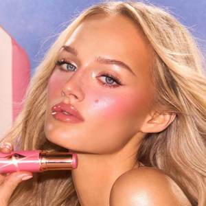 Charlotte Tilbury Unreal Blush Healthy Glow Stick